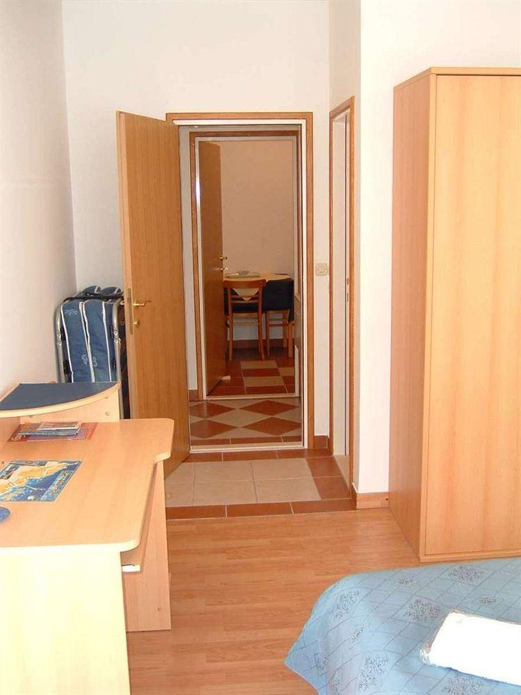 Hotel Marija 3*